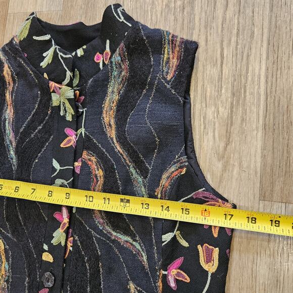 Vtg Embroidered Floral Vest Womens S Black Wool Silk Multi Cottagecore Button Up - Picture 8 of 9